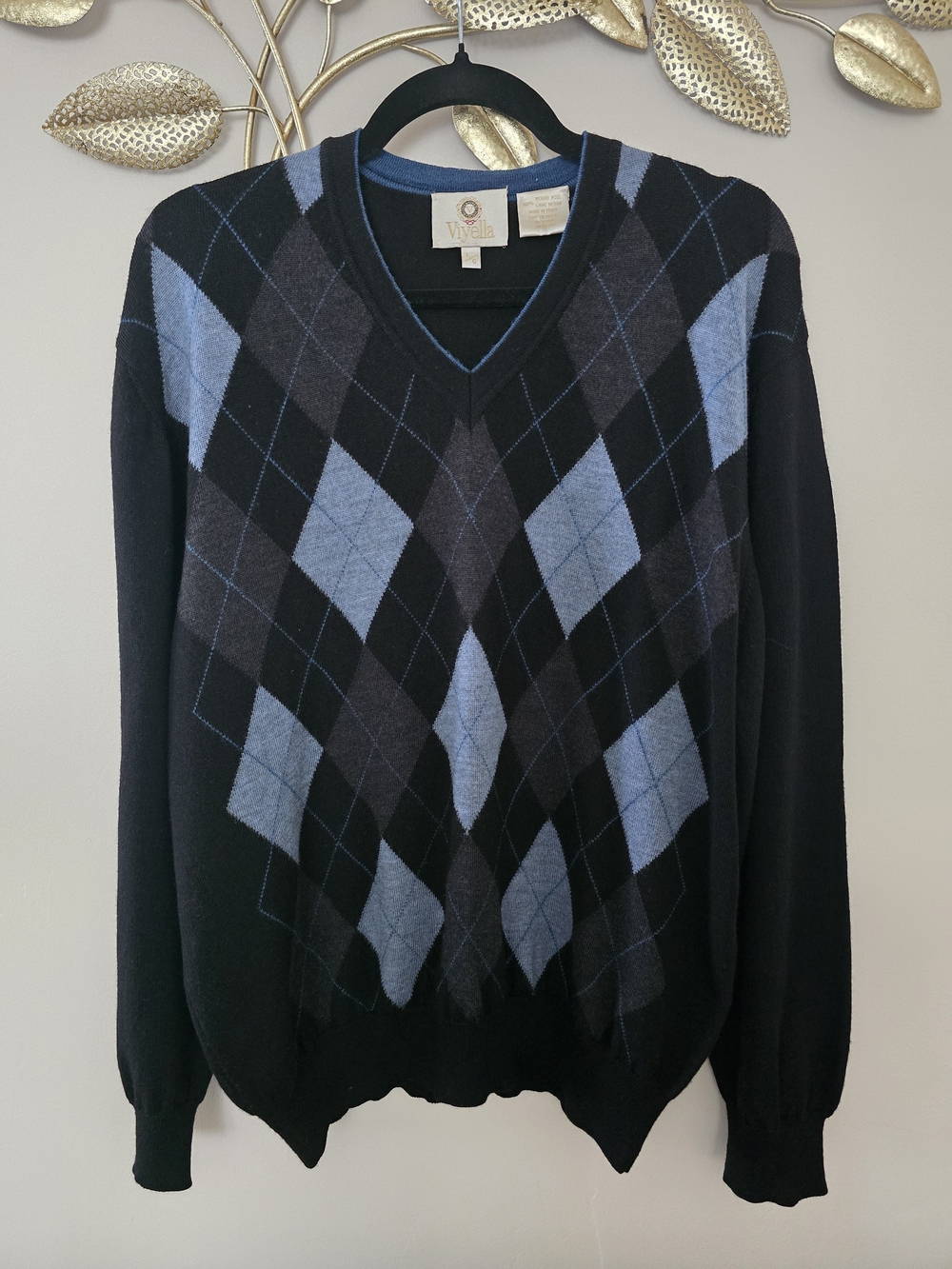 Viyella Men's Wool Black & Blue Argyle V-Neck Sweater Sz L